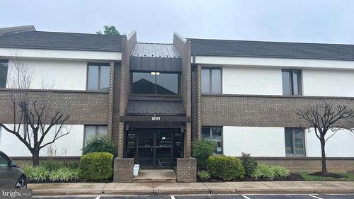 32-8294 Old Courthouse Rd, Vienna, VA, 22182-3871 | Card Image