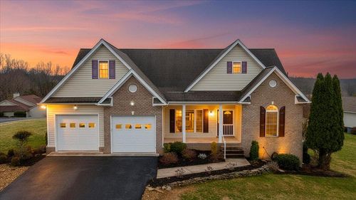 275 Chestnut Creek Dr, Hardy, VA, 24101-2603 | Card Image
