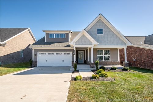 7828 Linwood Cir, Charlestown, IN, 47111-8330 | Card Image