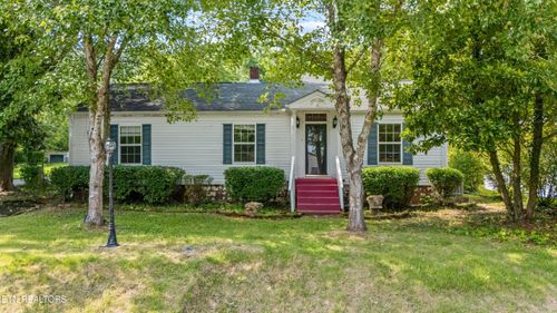 702 Meadowview Dr, Harriman, TN, 37748-5929 | Card Image