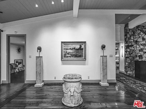 30 Portuguese Bend Rd, Rolling Hills, CA, 90274-5171 | Card Image