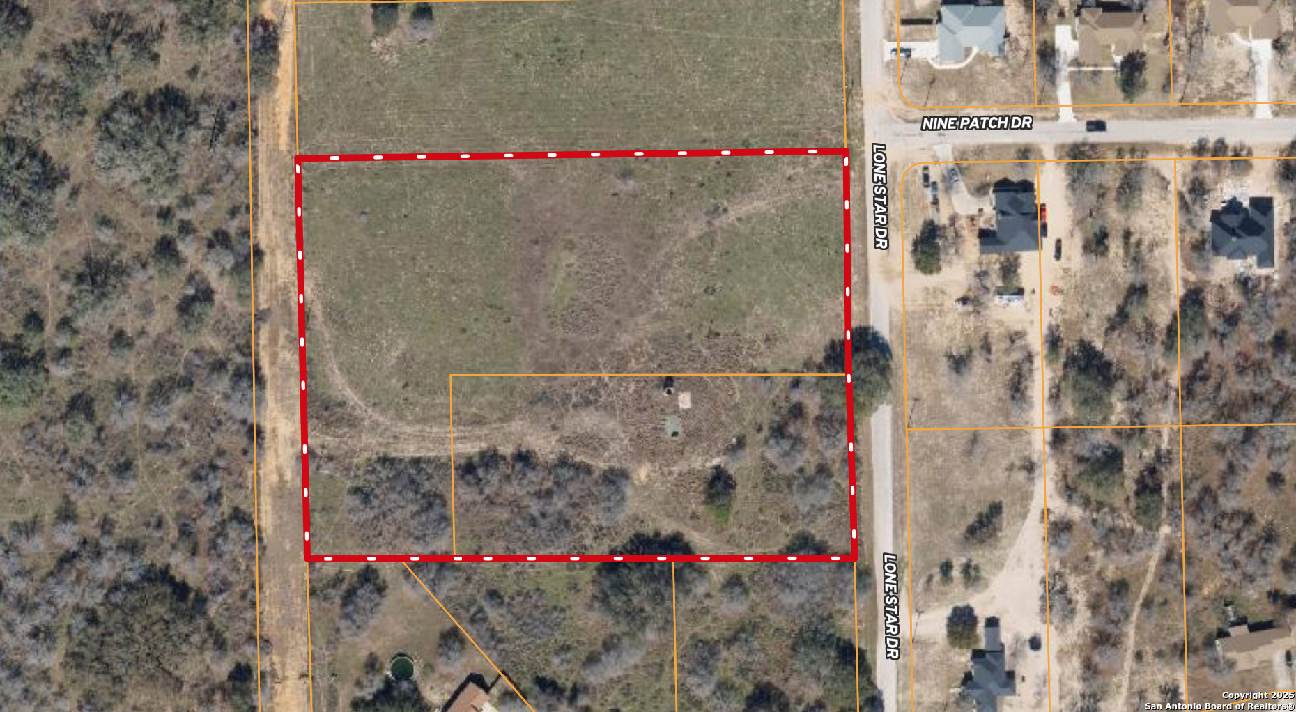 Land in Poteet