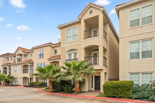 7118 Windwater Pkwy N, Houston, TX, 77036-3221 | Card Image