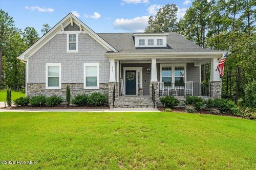 815 Winslow Ln, Southern Pines, NC, 28387-8301 | Card Image
