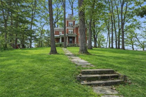 709 Herring St, Brunswick, MO, 65236-1252 | Card Image