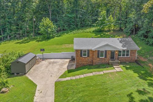 684 Dean Rd, Clarksville, TN, 37040-8868 | Card Image