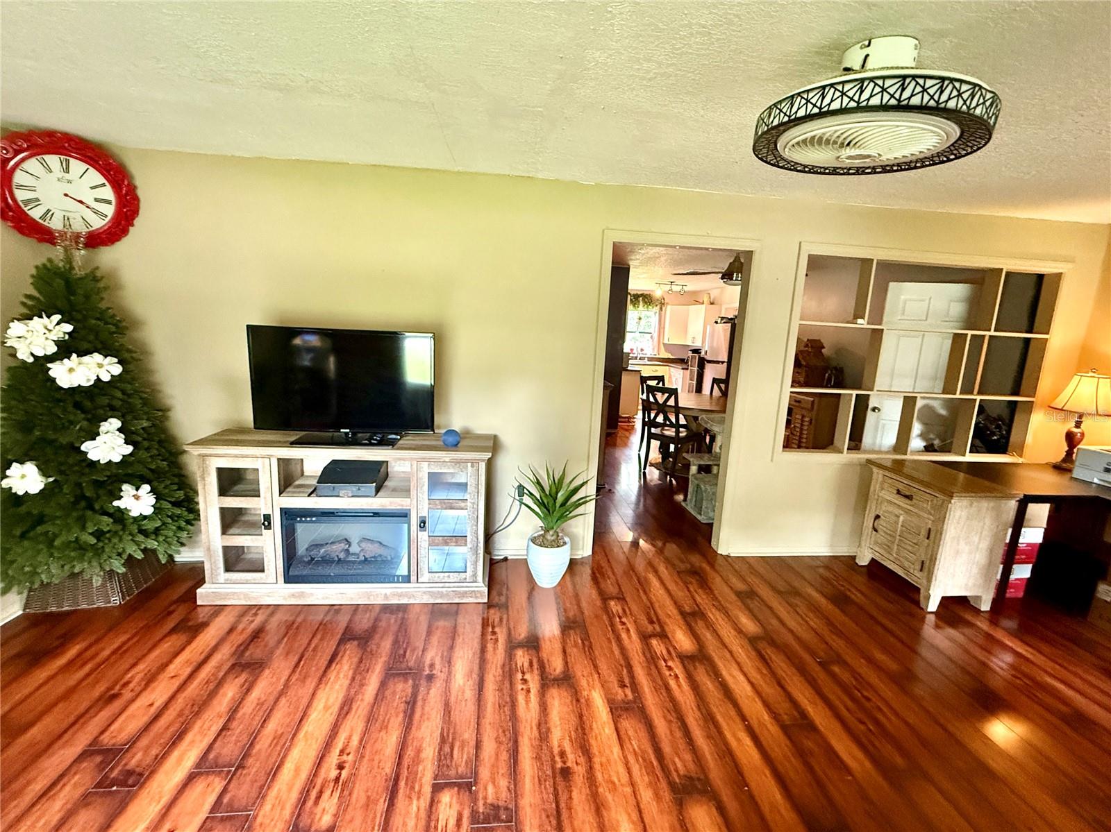 Land in ORLANDO 4