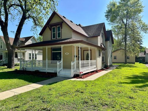 1237 3rd Ave, Windom, MN, 56101-1469 | Card Image