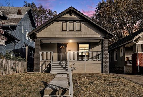 3711 Bellefontaine Ave, Kansas City, MO, 64128-2544 | Card Image