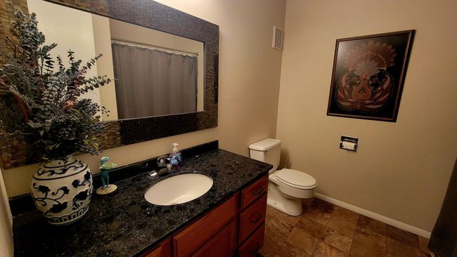 Main floor full bath | Image 11