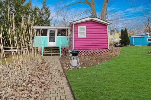 38-1233 Fox Rd, Middle Bass, OH, 43446-8100 | Card Image