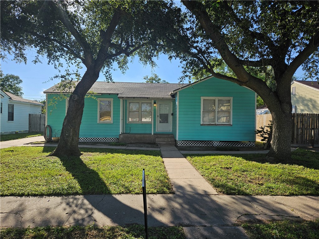Verner Dr, Corpus Christi, TX 78415