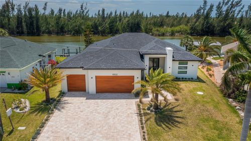 10522 Riverside Rd, PORT CHARLOTTE, FL, 33981-5128 | Card Image