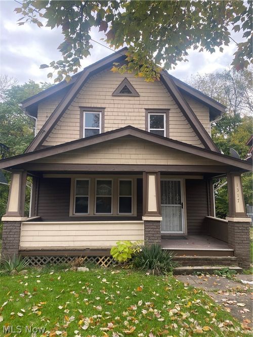 1317 Manchester Rd, Akron, OH, 44307-1638 | Card Image