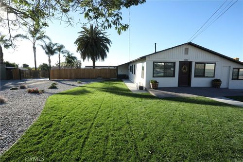 1002 California St, Calimesa, CA, 92320-1311 | Card Image