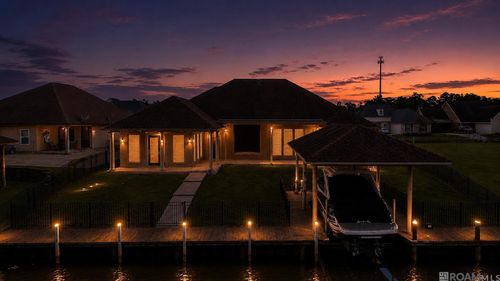 21495 Yellow Fin Dr, Springfield, LA, 70462-8252 | Card Image
