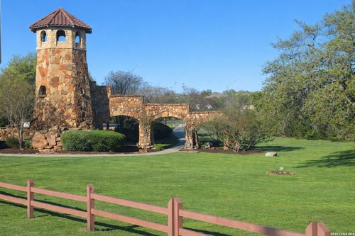 3423 Ironwood Fls, San Antonio, TX, 78261-2361 | Card Image