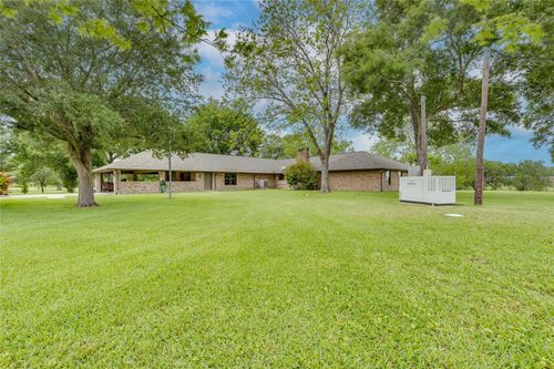 15151 Lakeview Dr, Beach City, TX, 77523-9357 | Card Image