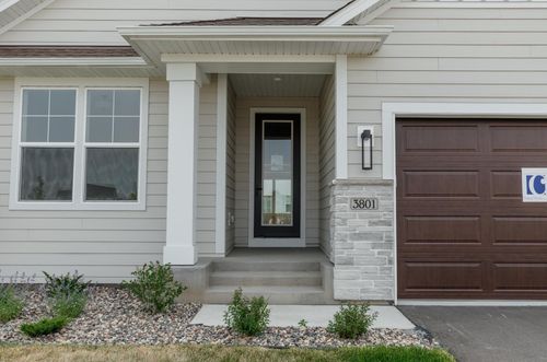 3801 Kokanee Ave N, Lake Elmo, MN, 55042-4465 | Card Image