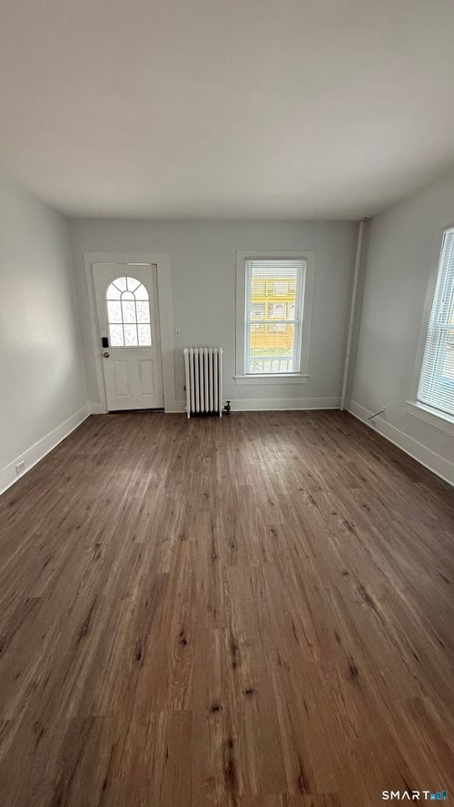 29 Lincoln Pl, Bristol, CT, 06010-5009 | Card Image