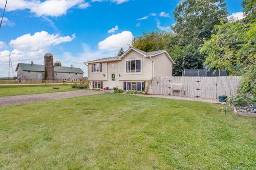 11510 270th Ave, Trevor, WI, 53179-9717 | Card Image