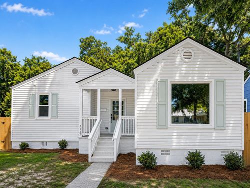 2132 Commander Rd, North Charleston, SC, 29405-7751 | Card Image