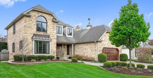 2S517 Danbury Dr, Glen Ellyn, IL, 60137-7191 | Card Image