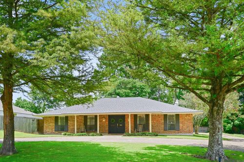 2033 Pollard Pkwy, Baton Rouge, LA, 70808-8858 | Card Image