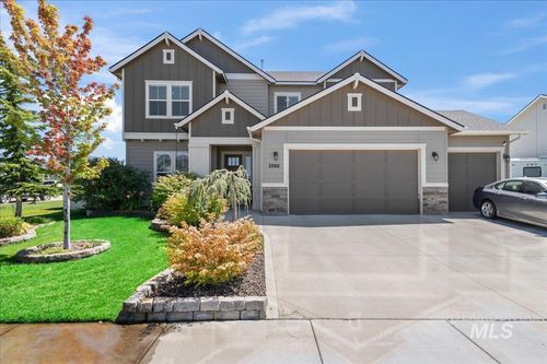 2266 N Penny Lake Ave, Star, ID, 83669-6120 | Card Image