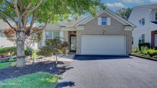 28 Silver Charm Rd, Manalapan, NJ, 07726-9573 | Card Image