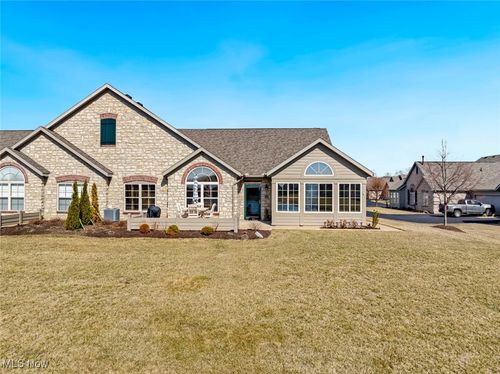 2685 Canterbury Cir, Port Clinton, OH, 43452-1761 | Card Image