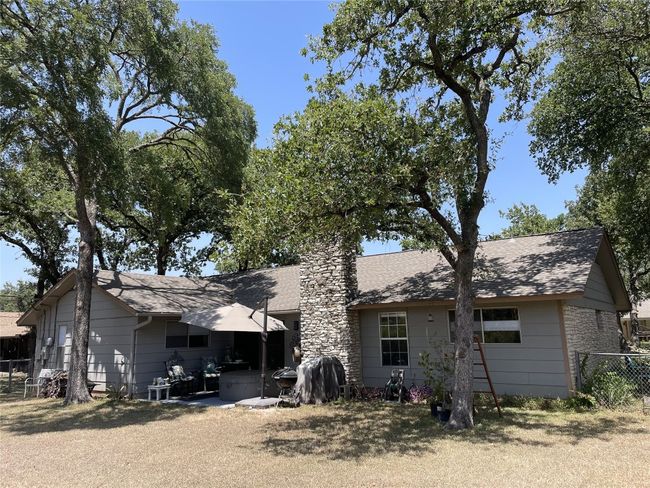 9206 Robins Nest Ln, House other with 3 bedrooms, 2 bathrooms and 2 parking in Austin TX | Image 16