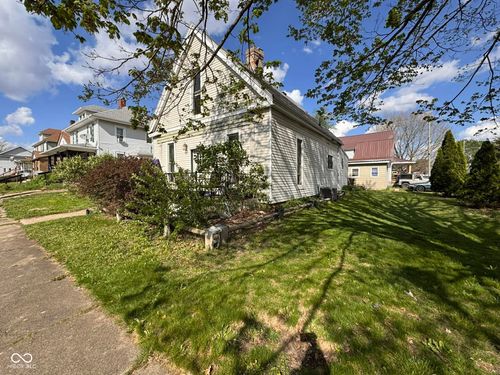 516 S Walnut St, Crawfordsville, IN, 47933-2844 | Card Image