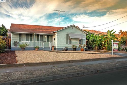 48 N Cragmont Ave, San Jose, CA, 95127-2041 | Card Image