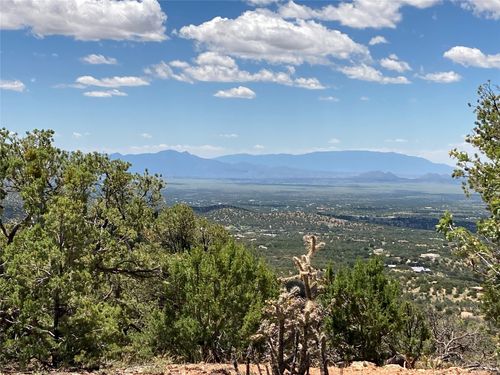 215 Double Arrow Rd, Santa Fe, NM, 87505-8142 | Card Image