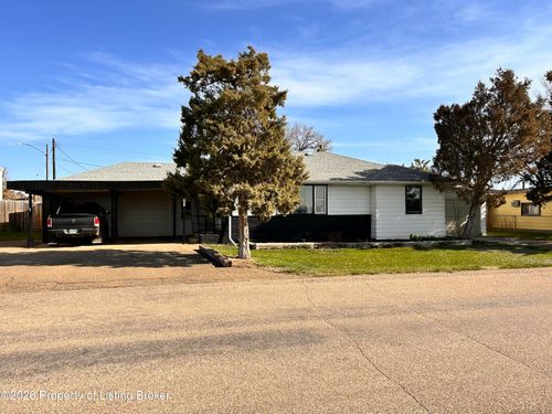 101 Highway 12 E, Bowman, ND, 58623-4000 | Card Image