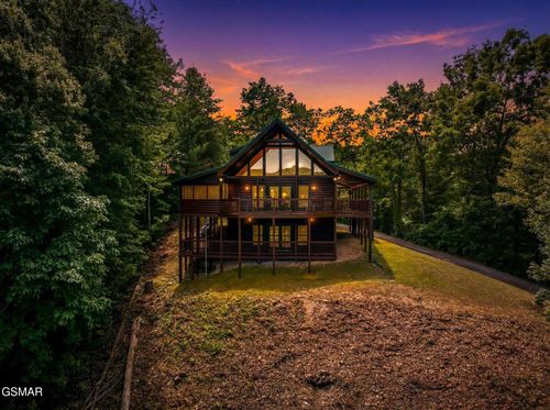 4524 Whetstone Rd, Sevierville, TN, 37862-6500 | Card Image