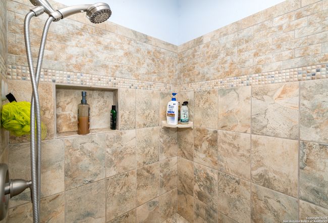 309 Crestwind Dr, House other with 5 bedrooms, 5 bathrooms and null parking in Windcrest TX | Image 32