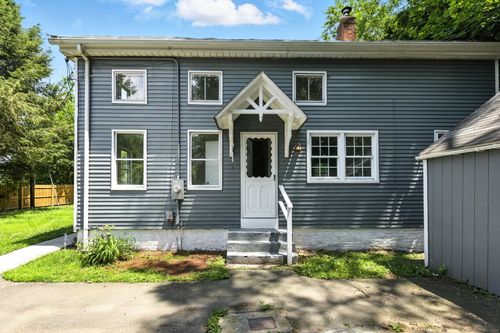 apt-r-5 Church St, Broad Brook, CT, 06016-9315 | Card Image