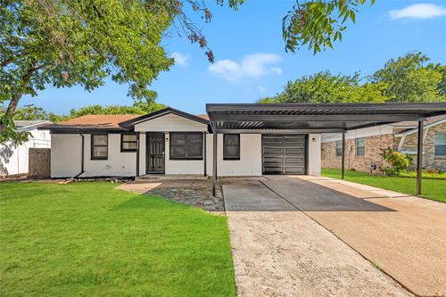 5724 Bowling Dr, Watauga, TX, 76148-3422 | Card Image