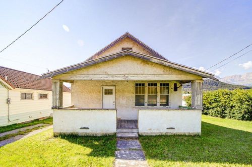 6330 20th Avenue, Coleman, AB, T0K0M0 | Card Image