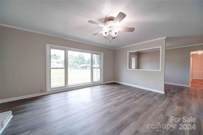 Great Room | Image 10