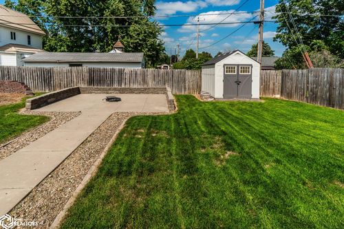 403 E Carleton St, Toledo, IA, 52342-1907 | Card Image