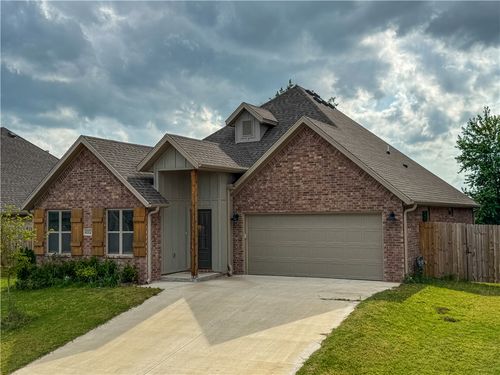 4302 Sw Pawhuska St, Bentonville, AR, 72713-8062 | Card Image