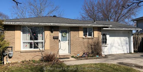 812 Walsh St, Kincardine, ON, N2Z1P4 | Card Image