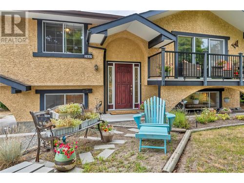 2887 Aberdeen Rd, West Kelowna, BC, V4T1J7 | Card Image