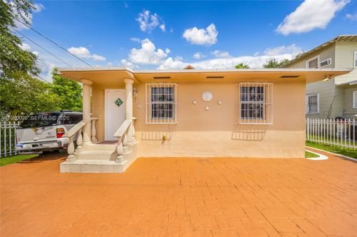 287 Nw 31st St, Miami, FL, 33127-3737 | Card Image