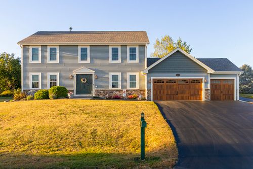 12879 Clearwater Pointe, WINNEBAGO, IL, 61088-8003 | Card Image