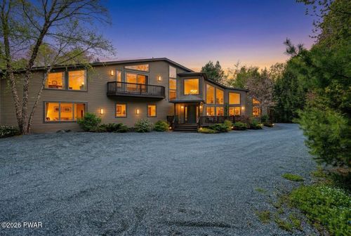 804 Ranch Ct, Lords Valley, PA, 18428 | Card Image