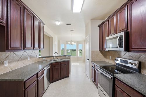 7229 Muirfield Dr, Cleburne, TX, 76033-8945 | Card Image